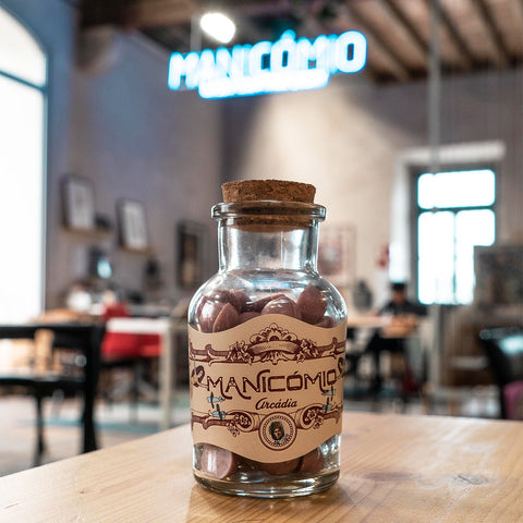 Arcádia x Manicómio